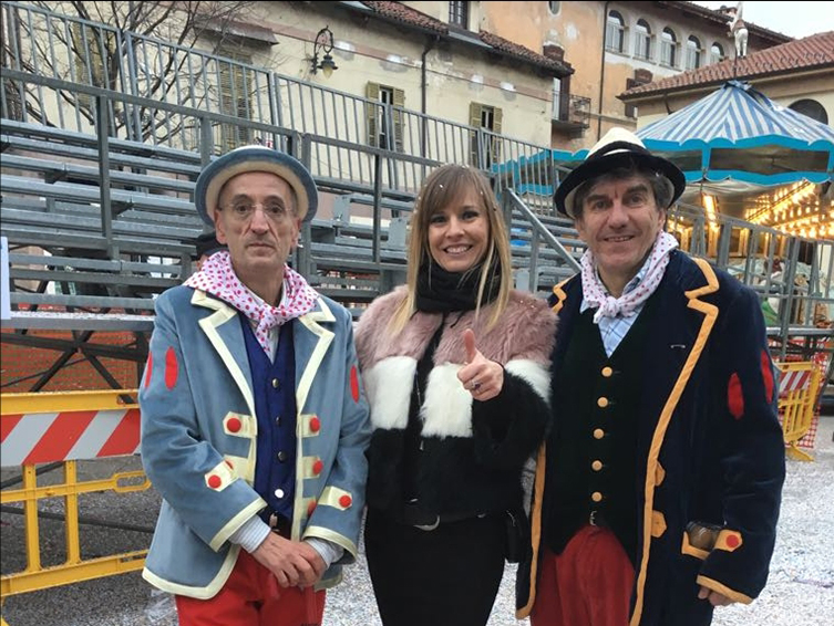 Ilaria live